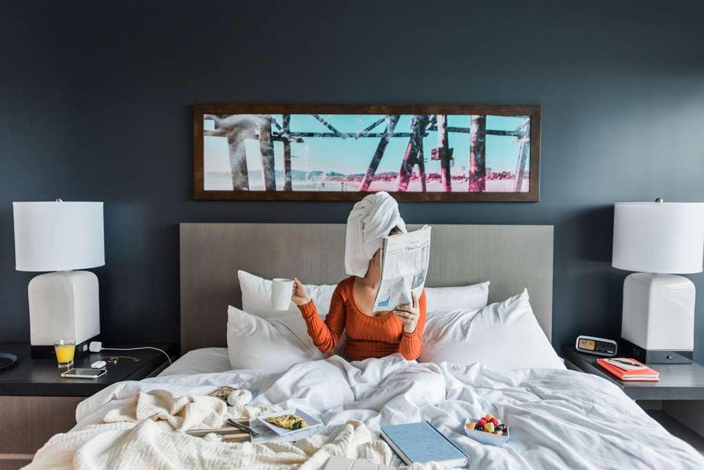 Hyatt House Irvine/John Wayne Airport Hotel Room photo