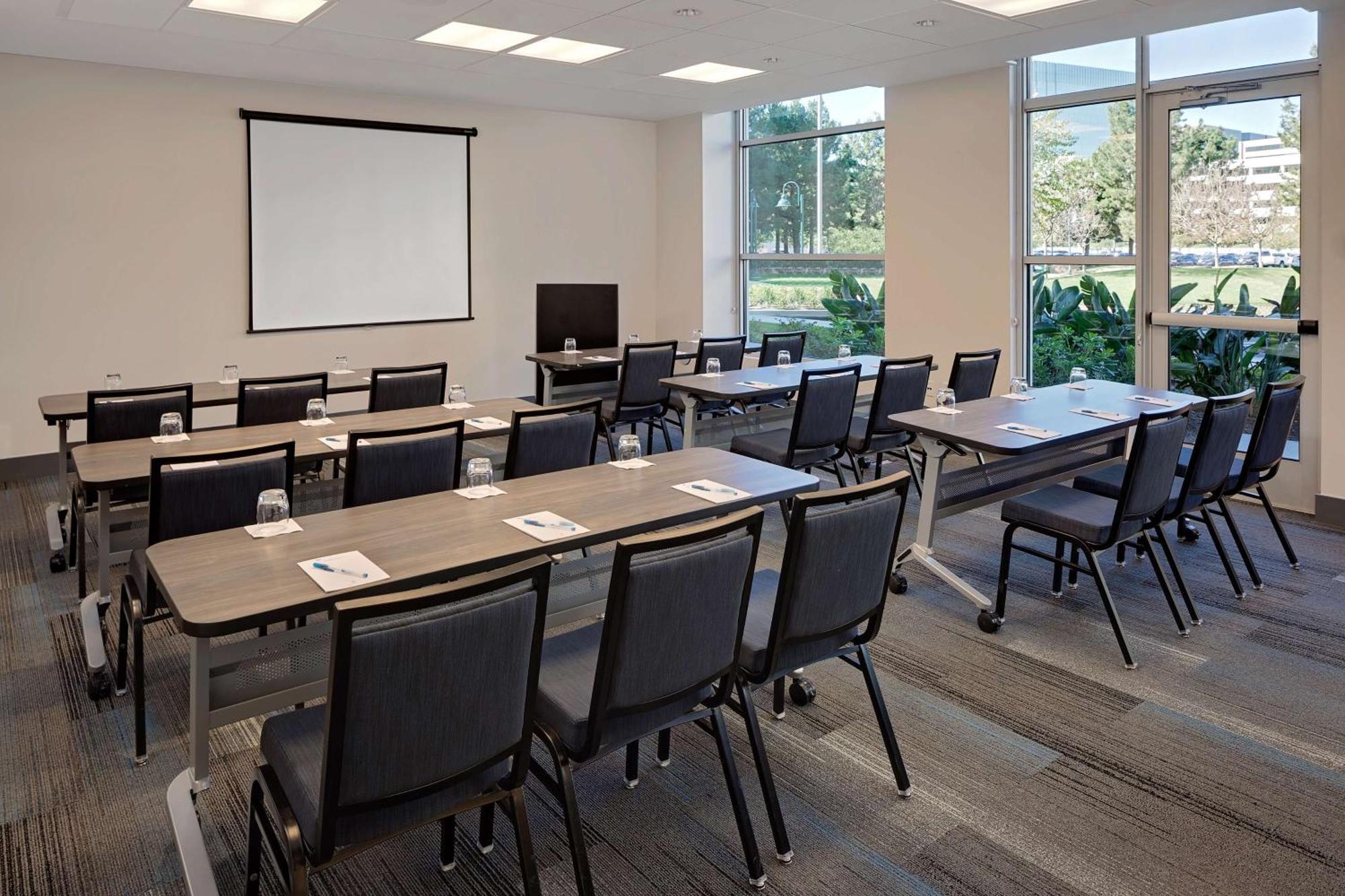 Hyatt House Irvine/John Wayne Airport Hotel Exterior photo